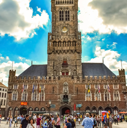 A picture of an old building in Bruges, Belgium perfect to meet women in.